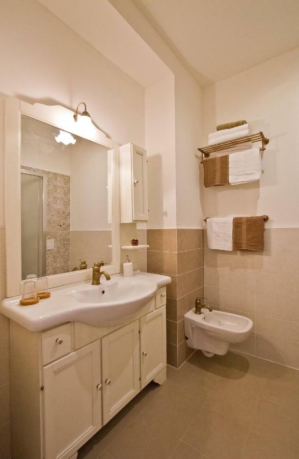 Golden Rooms Bed & Breakfast Trieste Exterior foto