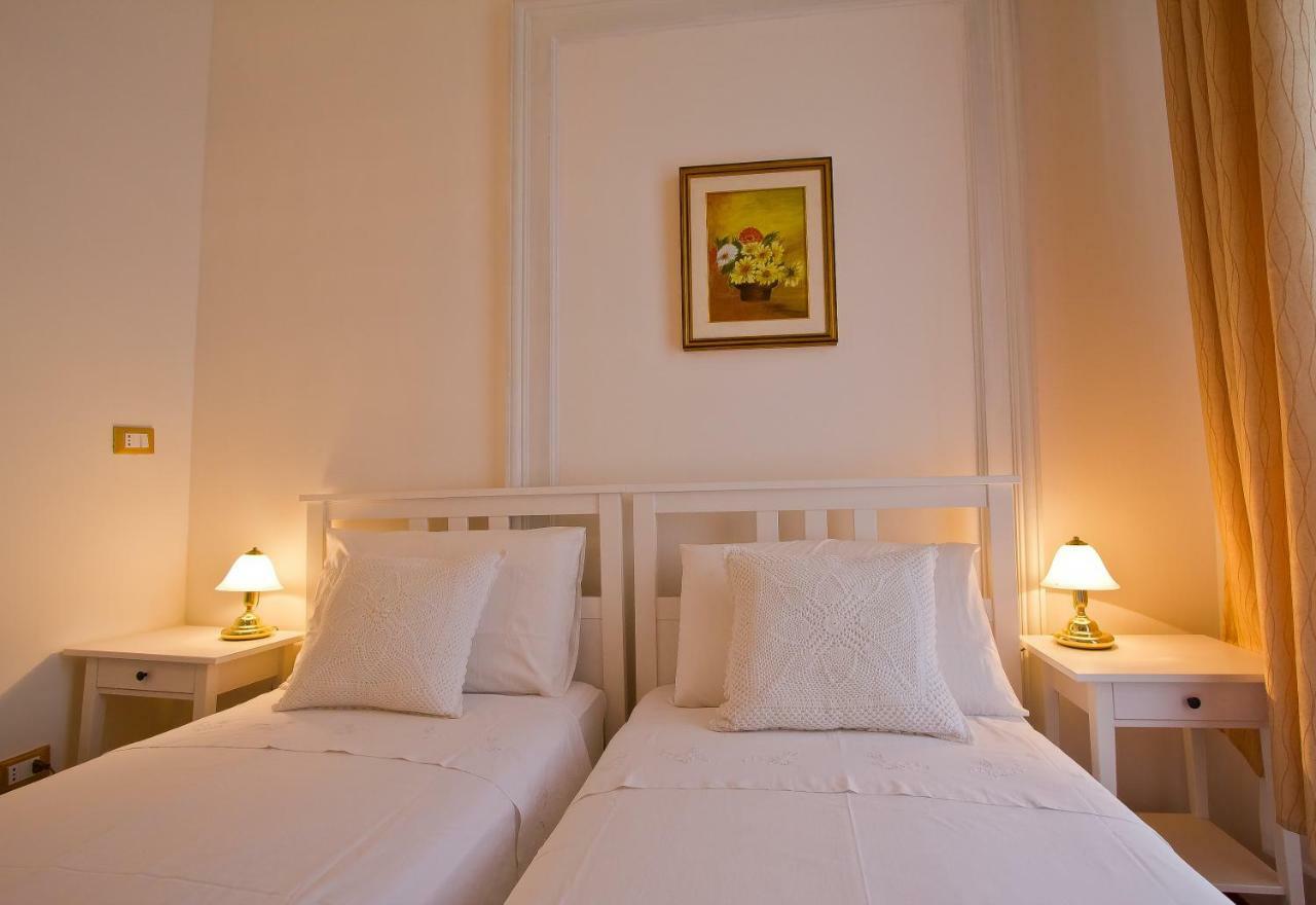 Golden Rooms Bed & Breakfast Trieste Exterior foto