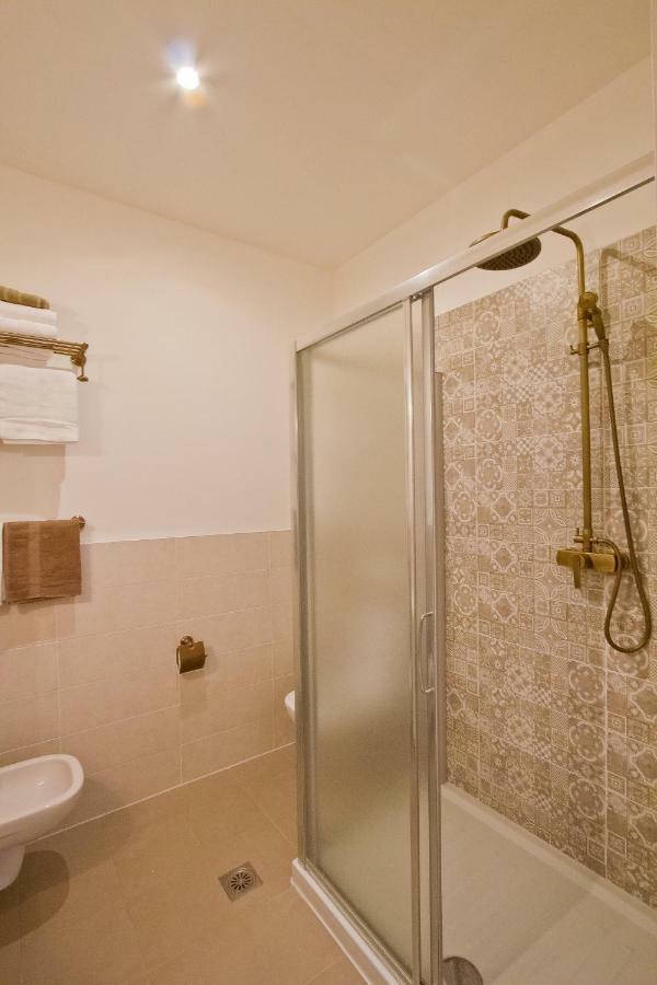 Golden Rooms Bed & Breakfast Trieste Exterior foto