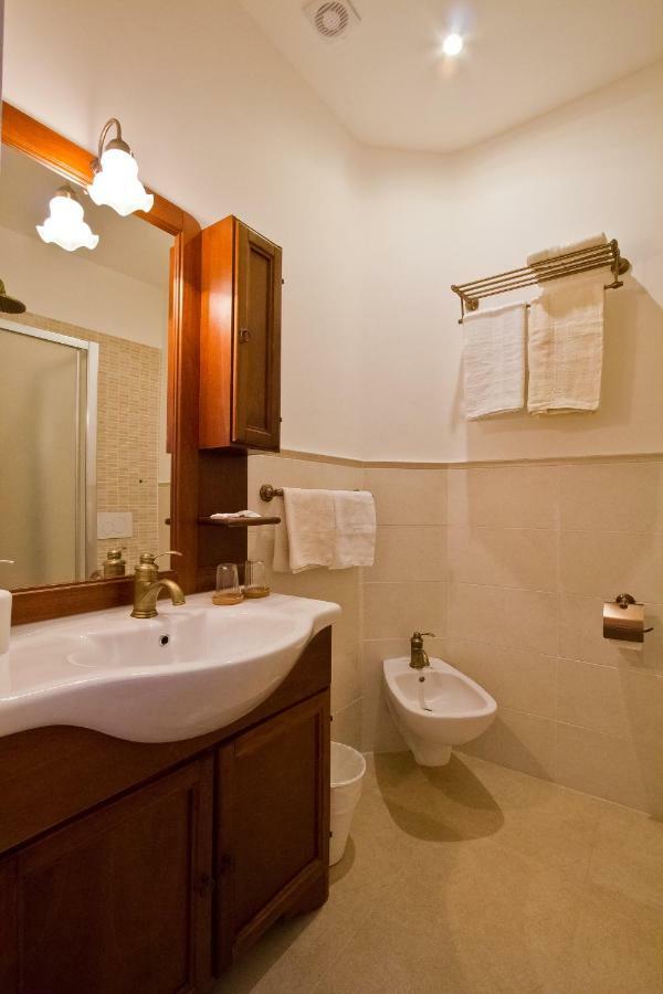 Golden Rooms Bed & Breakfast Trieste Exterior foto