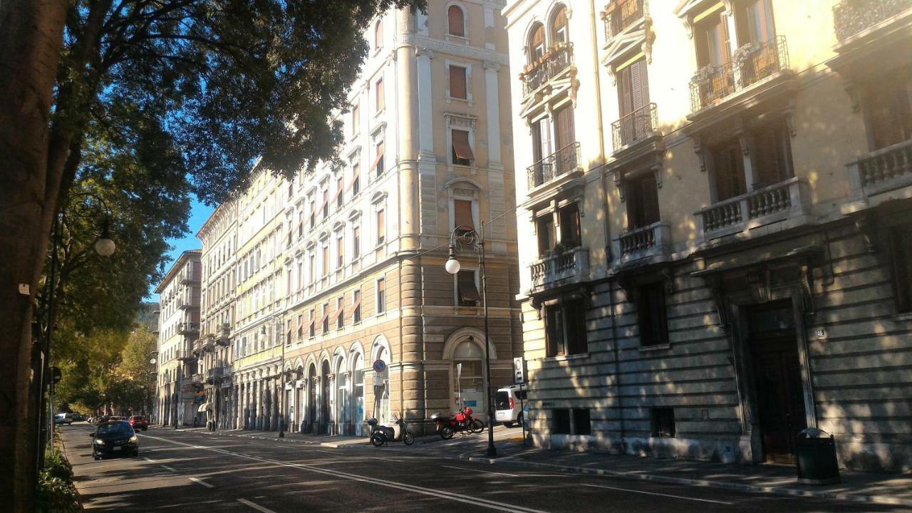 Golden Rooms Bed & Breakfast Trieste Exterior foto