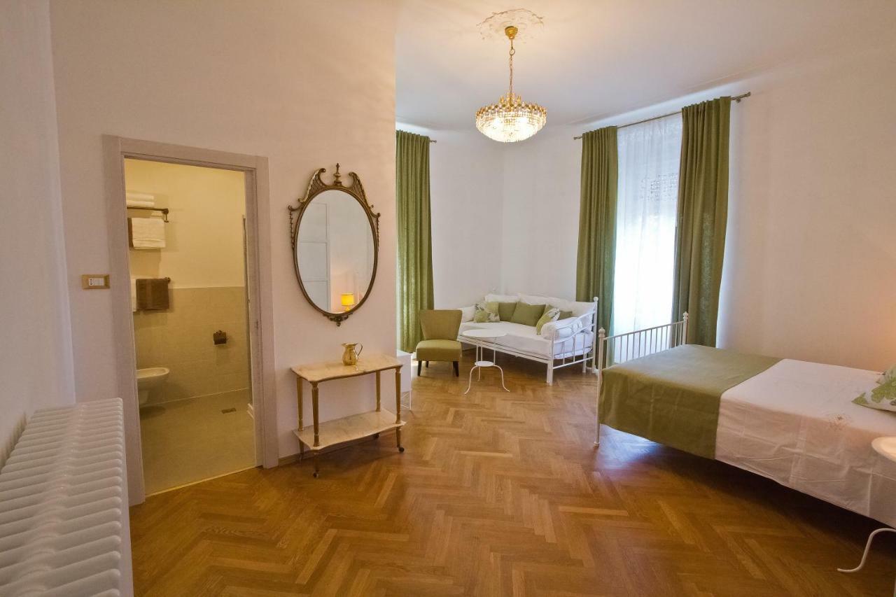 Golden Rooms Bed & Breakfast Trieste Exterior foto